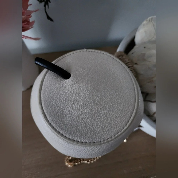 SkinnyDip Pumpkin Spice Latte Crossbody Purse - Picture 4 of 8